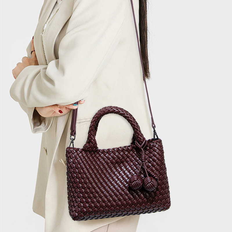 Woven Shopper Bag Fashionable  - огляд і ціна Leatherwork Wallet