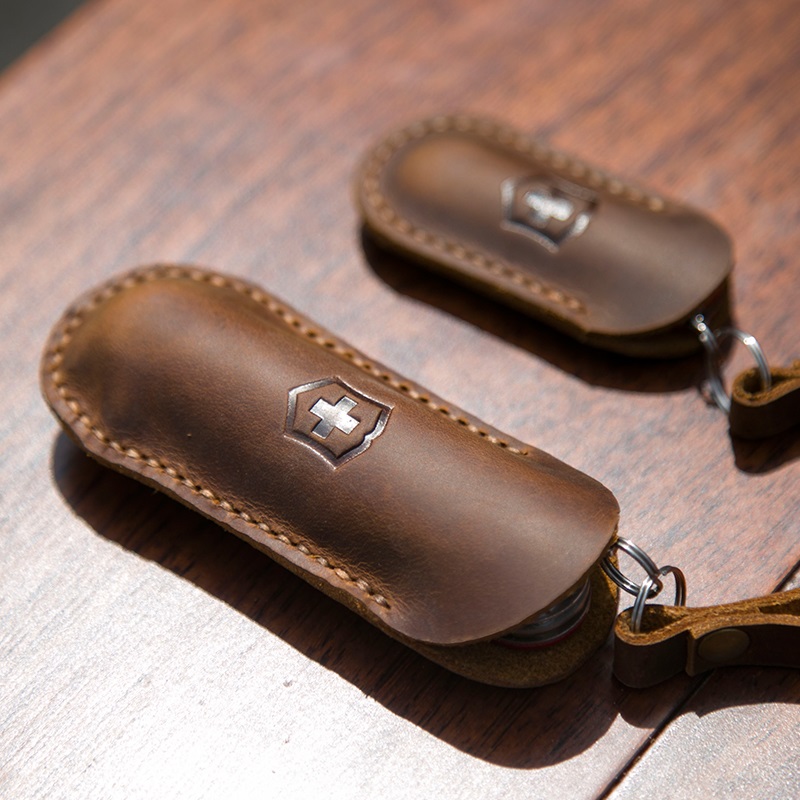Swiss Knife, Leather Case Prot - огляд і ціна Leatherwork Knives