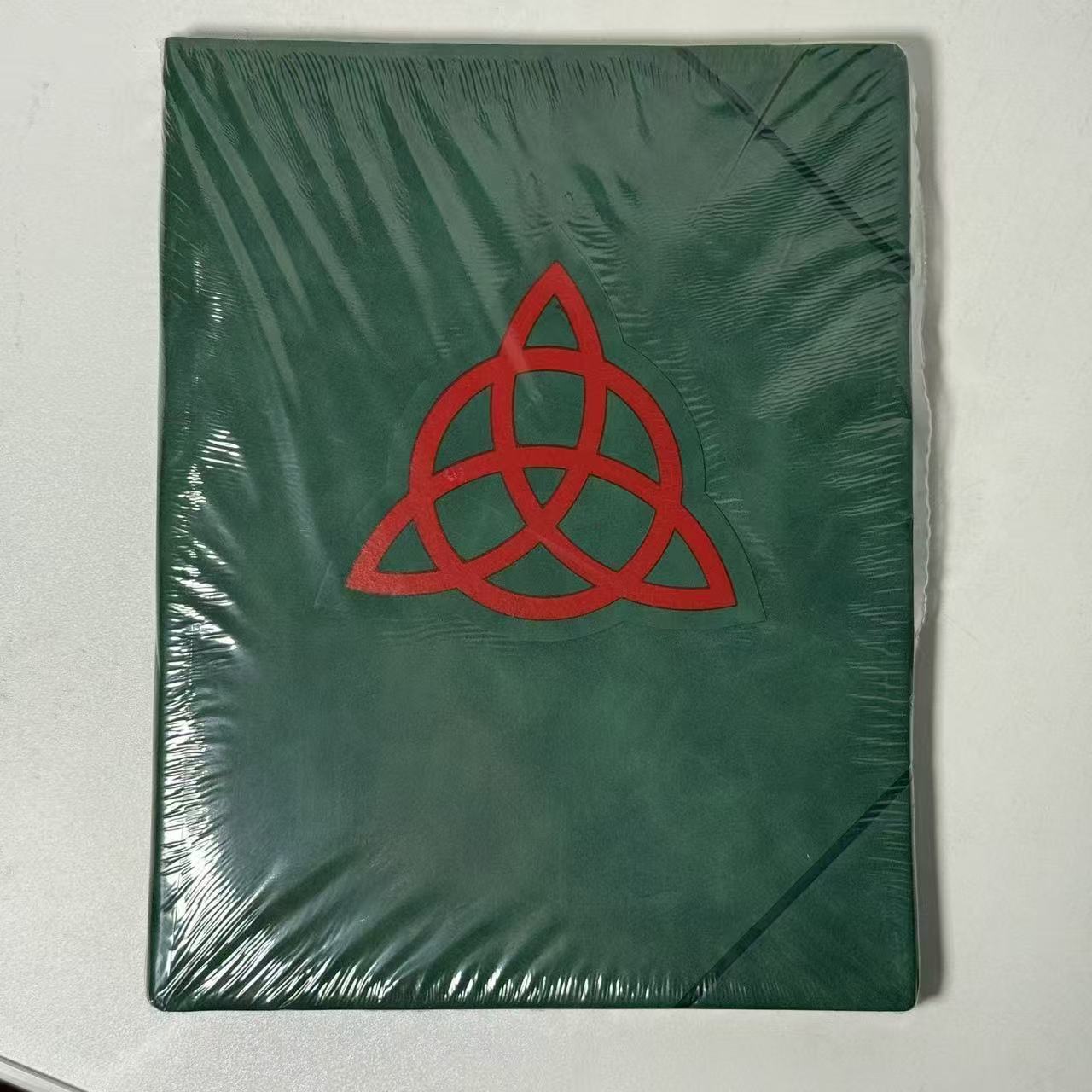 Celtic Triquetra Trinity Knot  - огляд і ціна Leather Work Notebook